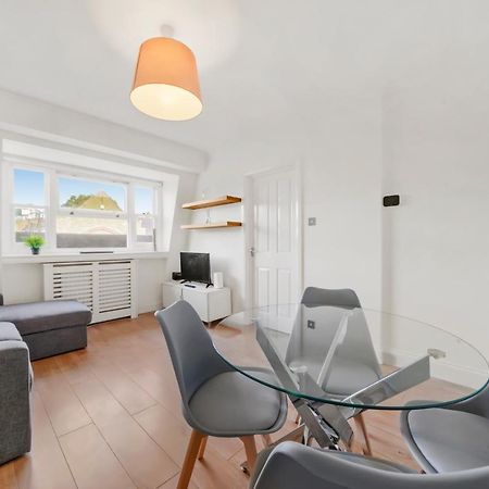 1 & 2 Bed Cosy Apartments Next To Earls Court Free Wifi London Eksteriør billede