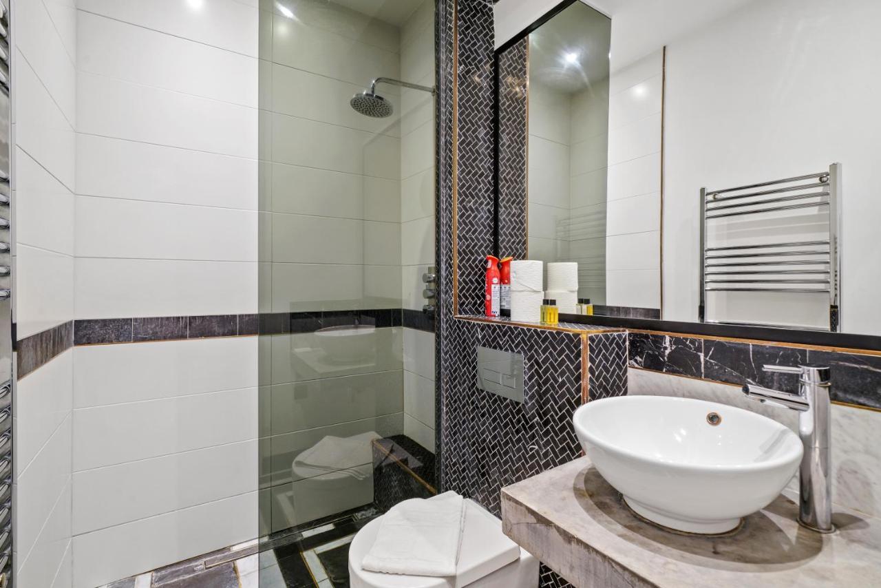 1 & 2 Bed Cosy Apartments Next To Earls Court Free Wifi London Eksteriør billede