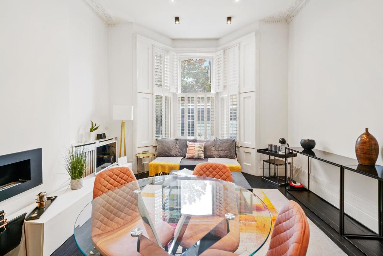 1 & 2 Bed Cosy Apartments Next To Earls Court Free Wifi London Eksteriør billede