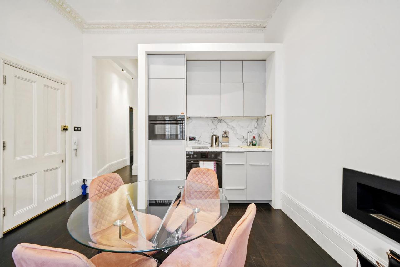 1 & 2 Bed Cosy Apartments Next To Earls Court Free Wifi London Eksteriør billede